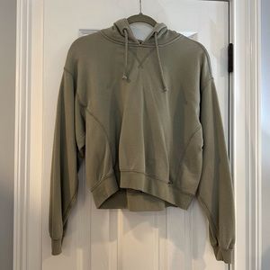 Abercrombie & Fitch Cropped Hoodie